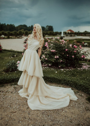 Spaghetti Straps Nude Tulle Layered Wedding Dress
